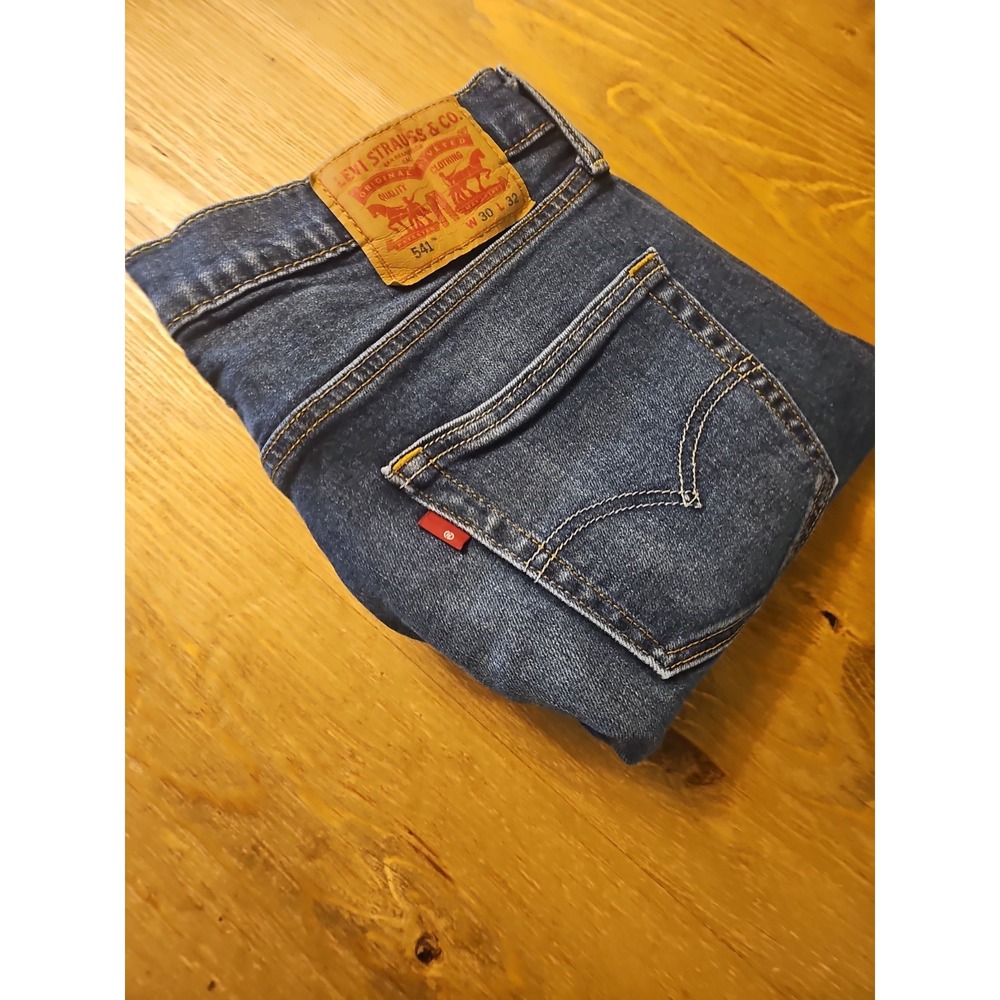Levi's 541 Athletic Fit Jeans 30x32 O1